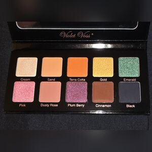 Violet Vose Essentials PRO Series Eye Shadow Palette